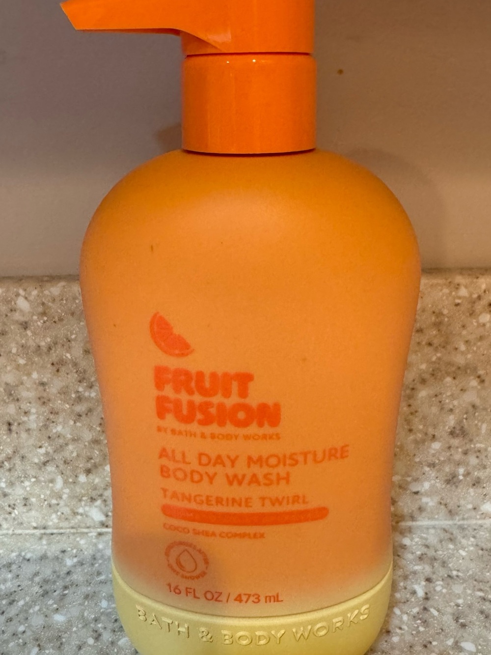 Bath & Body Works Fruit Fusion Tangerine Twirl 16 oz Body Wash